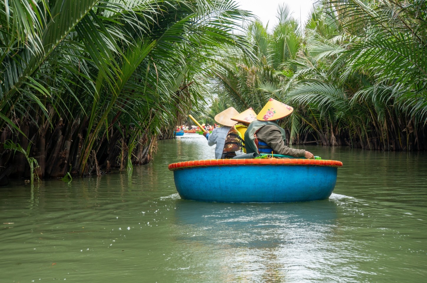 นั่งเรือกระด้ง Cam Thanh Water Coconut Village